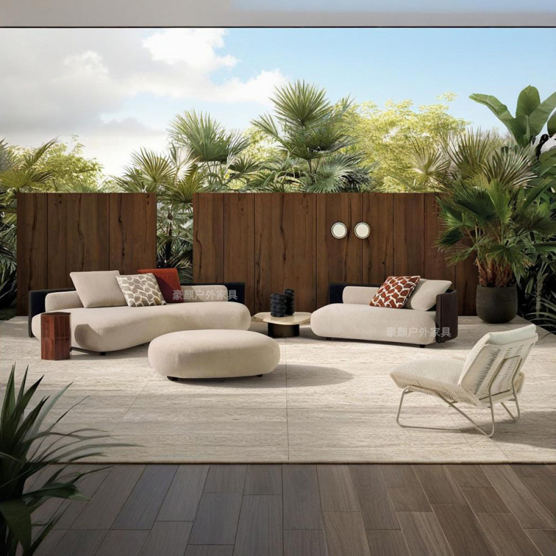 Outdoor Furniture Italian - طقم أريكة خارجية فاخرة على الطراز